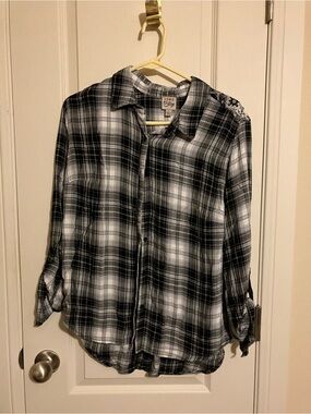 Como Vintage Black and White Plaid Shirt